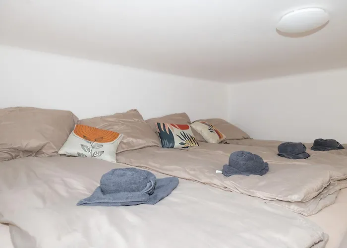 Apartmán Stylish Old Town With Infrared Sauna Linec