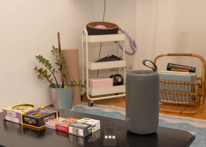 Апартаменты Stylish Old Town With Infrared Sauna Линц