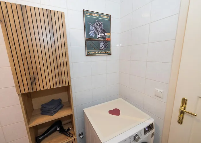 Stylish Old Town With Infrared Sauna Apartmán